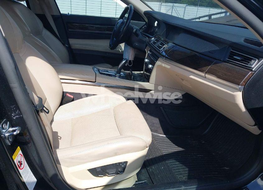 Photo 5 of 2009 Bmw 750i (VIN WBAKA83599CY33722)