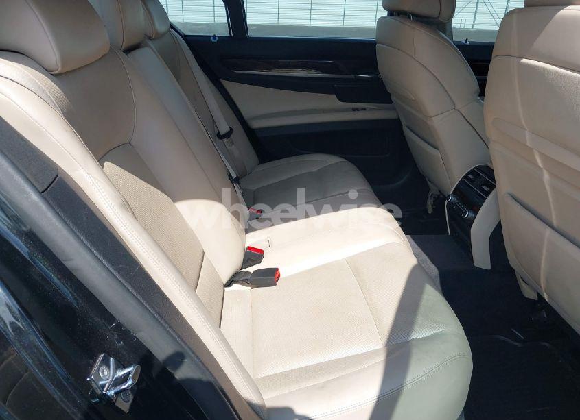 Photo 8 of 2009 Bmw 750i (VIN WBAKA83599CY33722)