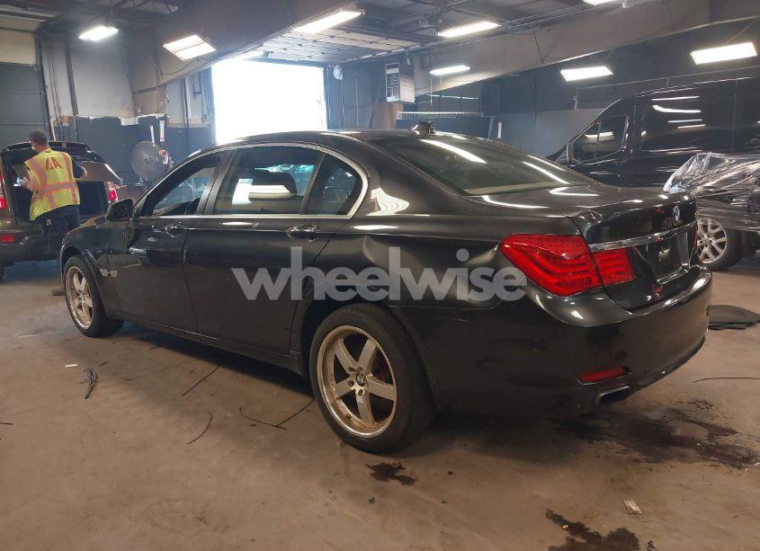 Photo 3 of 2011 Bmw 750li XDRIVE (VIN WBAKC8C56BC433083)