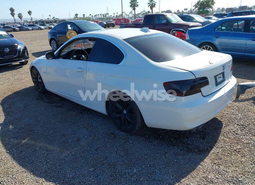 Photo 3 of 2011 Bmw 328i (VIN WBAKE3C55BE557511)