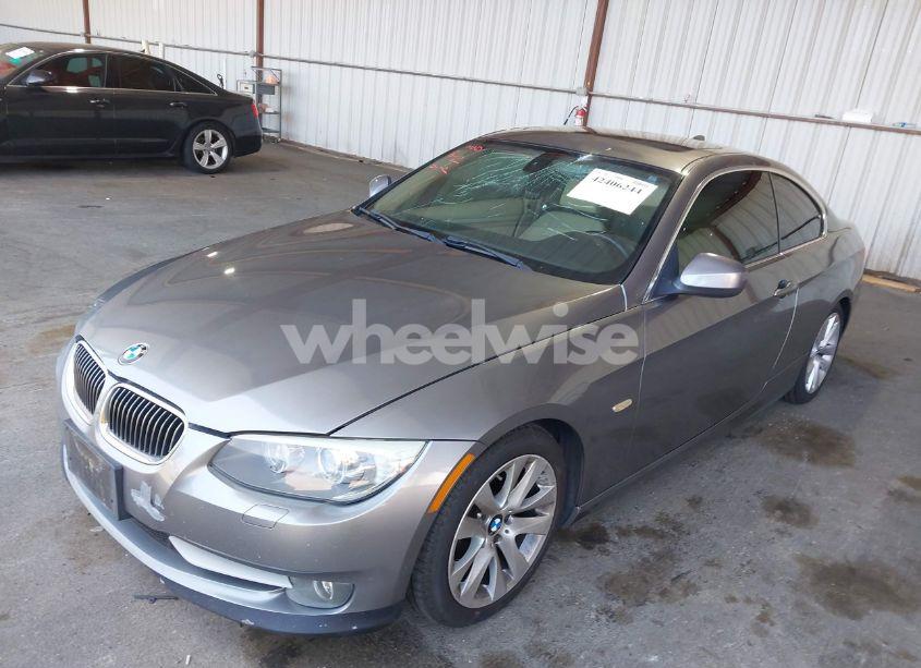 Photo 2 of 2013 Bmw 328i (VIN WBAKE5C50DJ106928)
