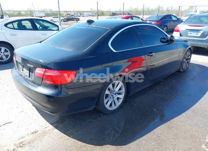 Photo 4 of 2012 Bmw 328i (VIN WBAKE5C53CE755694)