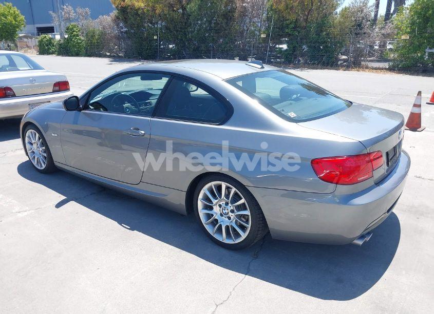Photo 3 of 2012 Bmw 328i (VIN WBAKE5C59CJ106585)