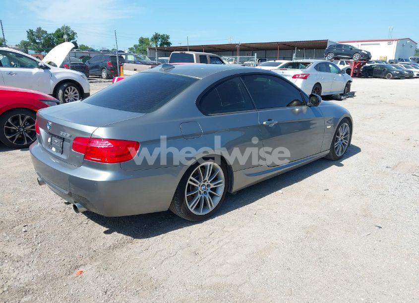 Photo 4 of 2012 Bmw 335i (VIN WBAKG7C53CE802941)