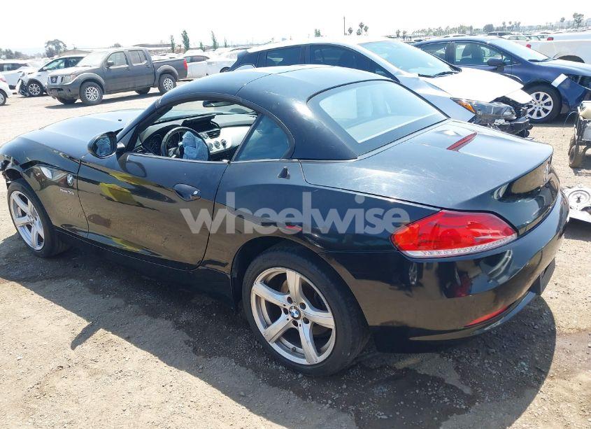 Photo 3 of 2011 Bmw Z4 SDRIVE30I (VIN WBALM5C50BE378084)