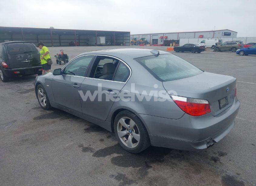 Photo 3 of 2005 Bmw 530i (VIN WBANA73515CR59316)