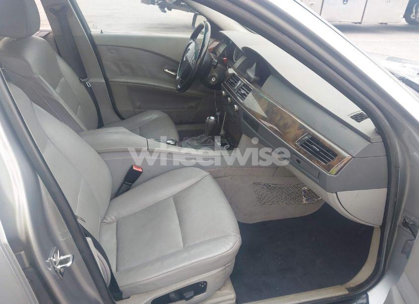 Photo 5 of 2005 Bmw 530i (VIN WBANA73515CR59316)