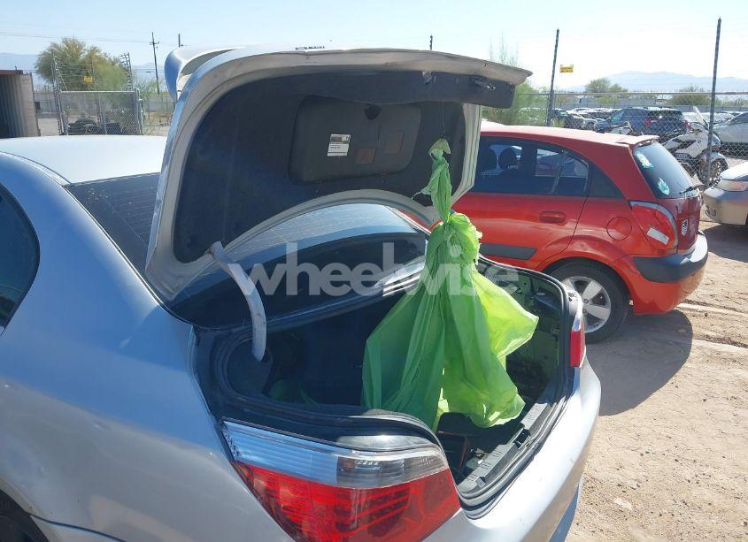 Photo 6 of 2007 Bmw 525i (VIN WBANE53507CW61643)