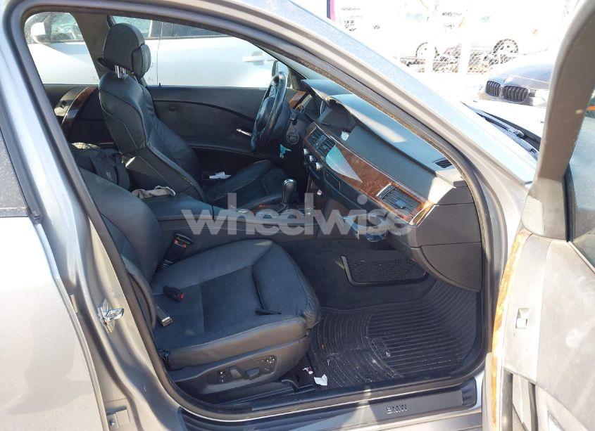 Photo 5 of 2007 Bmw 525i (VIN WBANE53547CW68787)