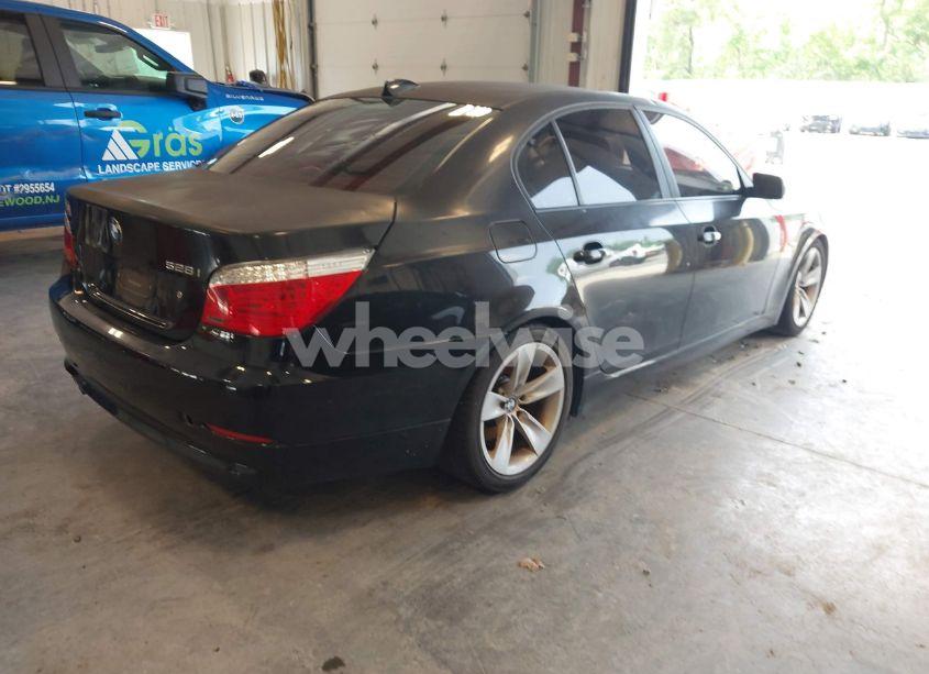Photo 4 of 2008 Bmw 528i (VIN WBANU53528CT03030)