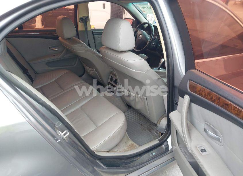 Photo 8 of 2008 Bmw 528i (VIN WBANU53568CT08120)