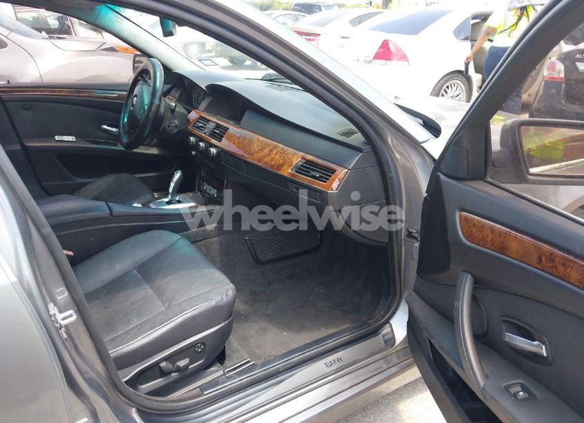 Photo 5 of 2008 Bmw 528i (VIN WBANU53588CT10855)