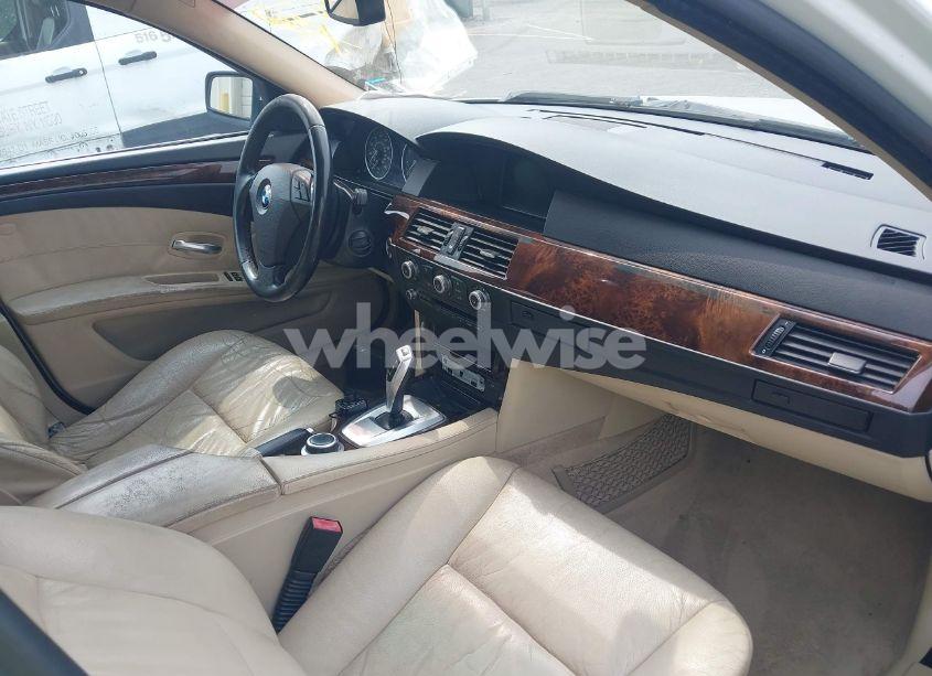 Photo 5 of 2008 Bmw 528i (VIN WBANU53598CT06894)