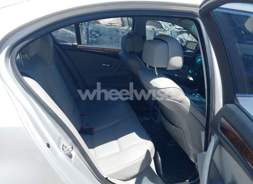 Photo 8 of 2008 Bmw 528i (VIN WBANU535X8CT19959)