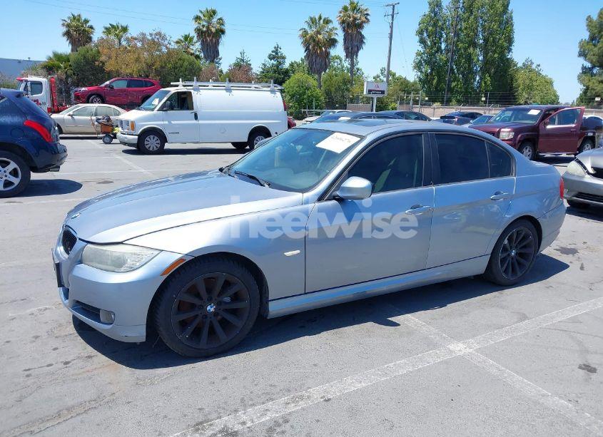 Photo 2 of 2011 Bmw 328i (VIN WBAPH5G55BNM81906)