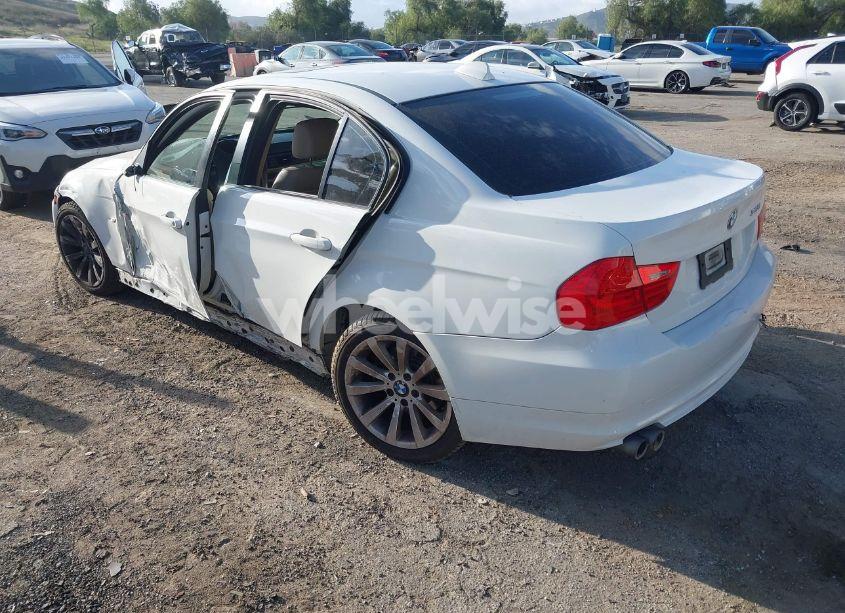 Photo 3 of 2011 Bmw 328i (VIN WBAPH5G58BNM73752)