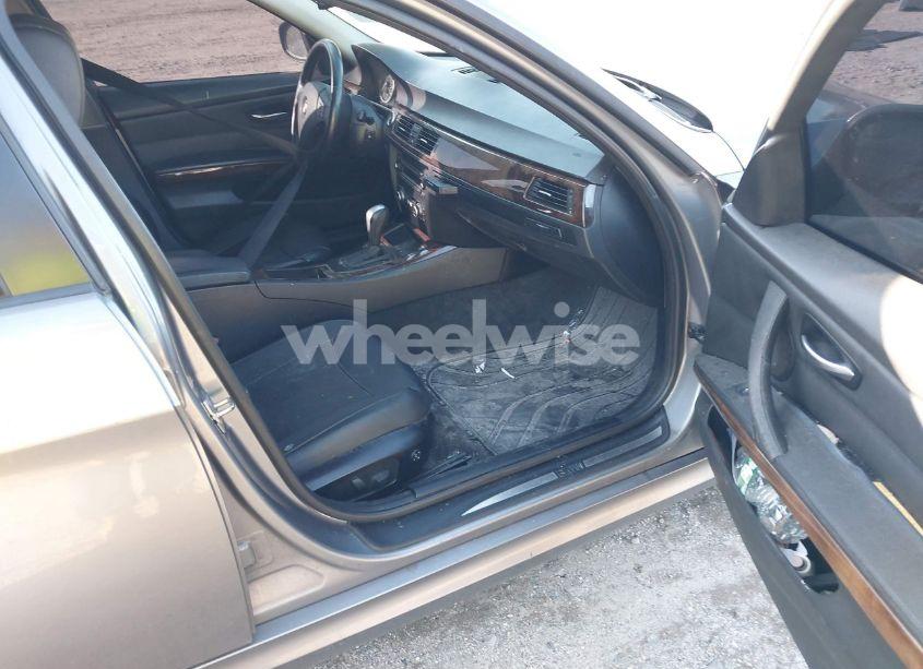 Photo 5 of 2011 Bmw 328i (VIN WBAPH5G5XBNM75907)