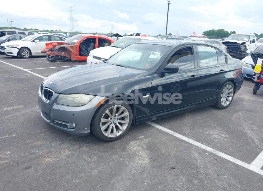 Photo 2 of 2011 Bmw 328i (VIN WBAPH7C50BE681318)