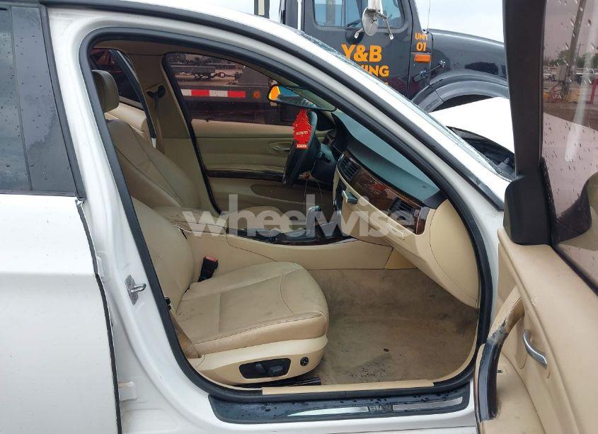 Photo 5 of 2010 Bmw 328i (VIN WBAPH7C51AA176278)