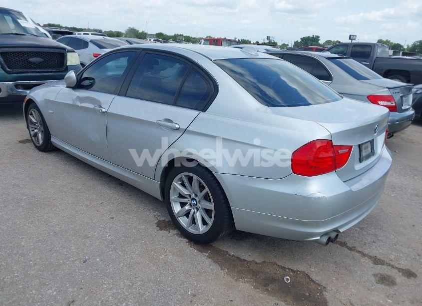 Photo 3 of 2011 Bmw 328i (VIN WBAPH7C51BA802431)