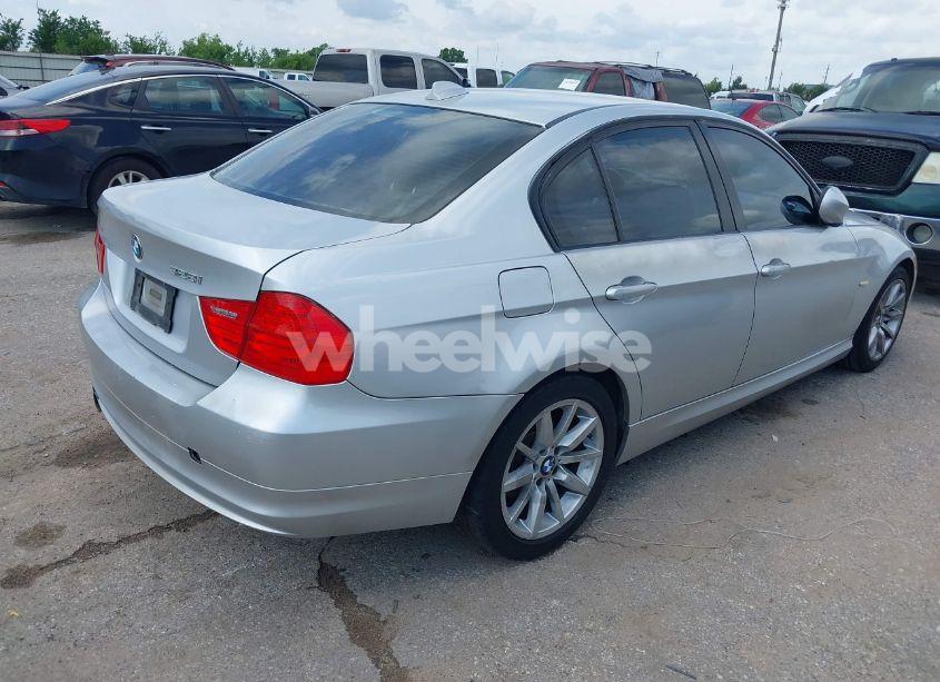 Photo 4 of 2011 Bmw 328i (VIN WBAPH7C51BA802431)