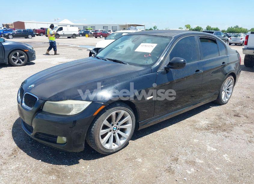 Photo 2 of 2011 Bmw 328i (VIN WBAPH7C52BE682728)