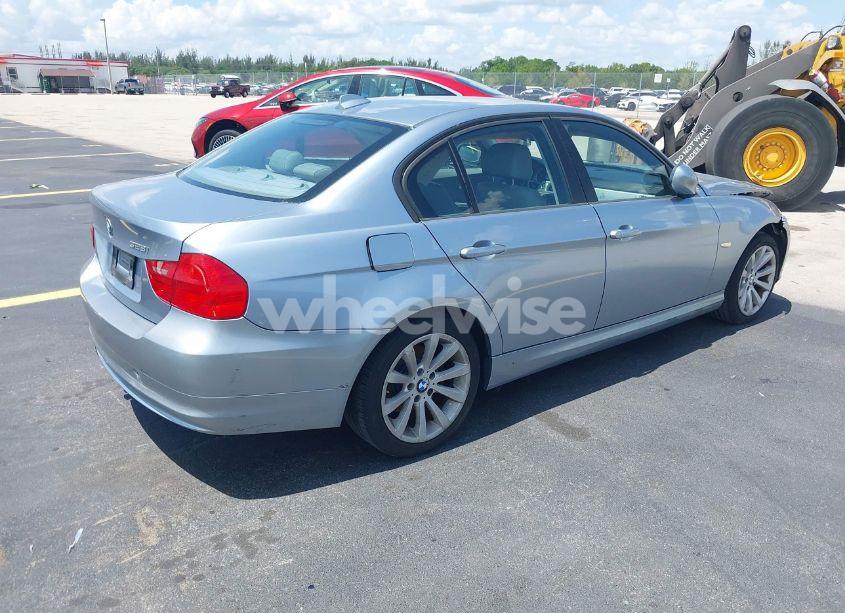 Photo 4 of 2011 Bmw 328i (VIN WBAPH7C59BE676019)