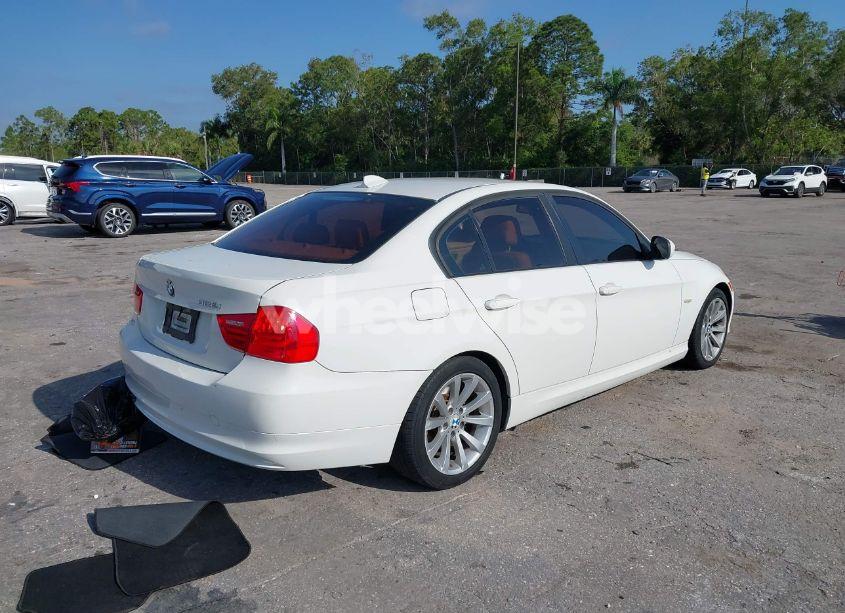 Photo 4 of 2011 Bmw 328i (VIN WBAPH7C59BE679776)