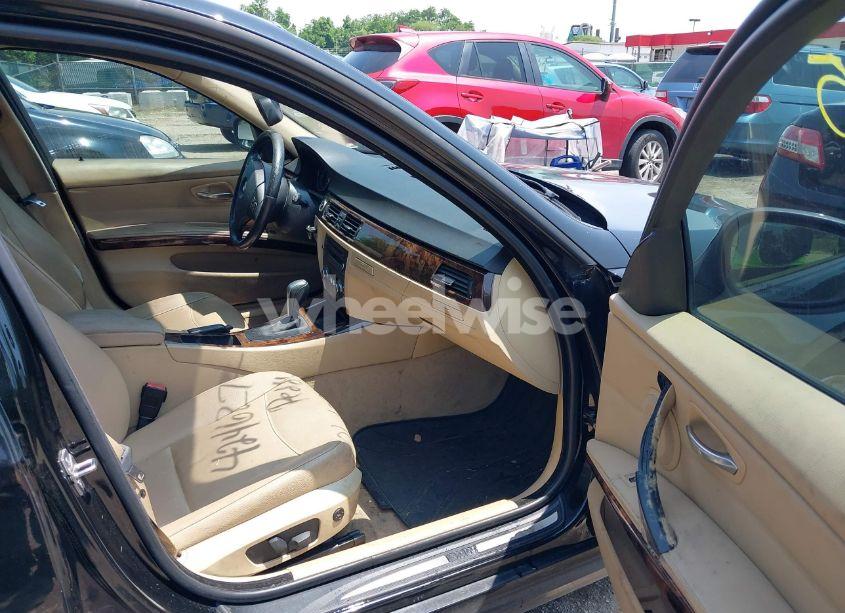 Photo 5 of 2010 Bmw 328i (VIN WBAPH7G55ANM53825)