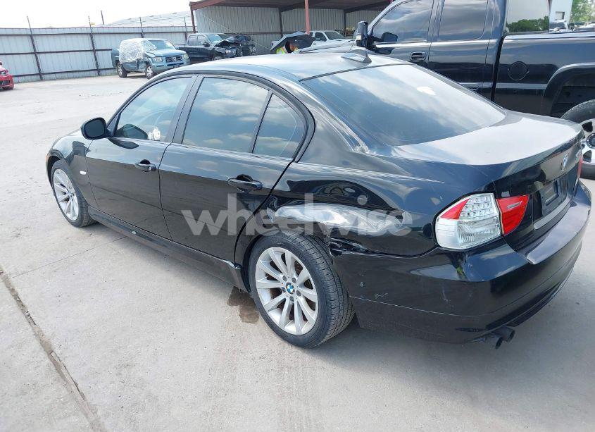 Photo 3 of 2011 Bmw 328i (VIN WBAPH7G55BNM59450)