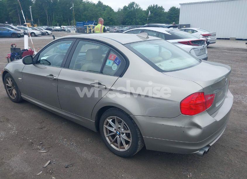 Photo 3 of 2010 Bmw 328i XDRIVE (VIN WBAPK5C56AA647928)