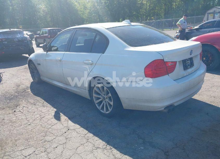 Photo 3 of 2011 Bmw 328i XDRIVE (VIN WBAPK5C57BA654470)