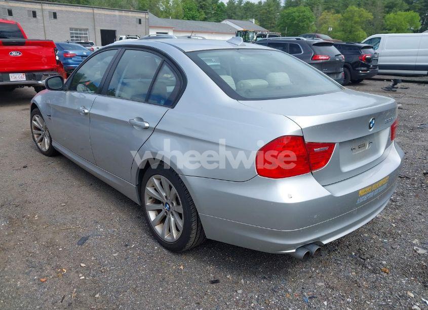 Photo 3 of 2011 Bmw 328i XDRIVE (VIN WBAPK5C57BA995965)