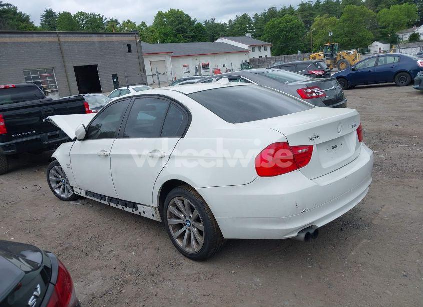 Photo 3 of 2011 Bmw 328i XDRIVE (VIN WBAPK5G50BNN31242)
