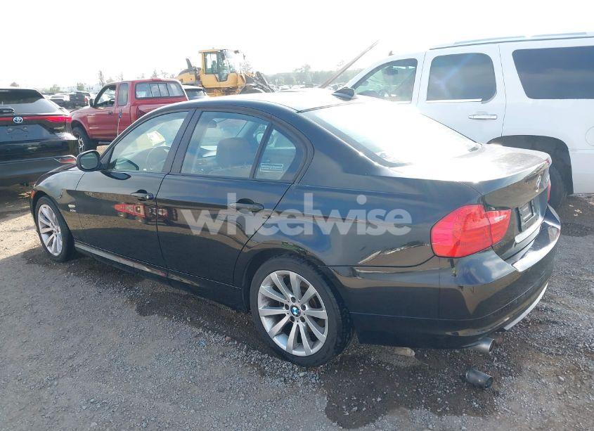 Photo 3 of 2011 Bmw 328i XDRIVE (VIN WBAPK5G54BNN31499)