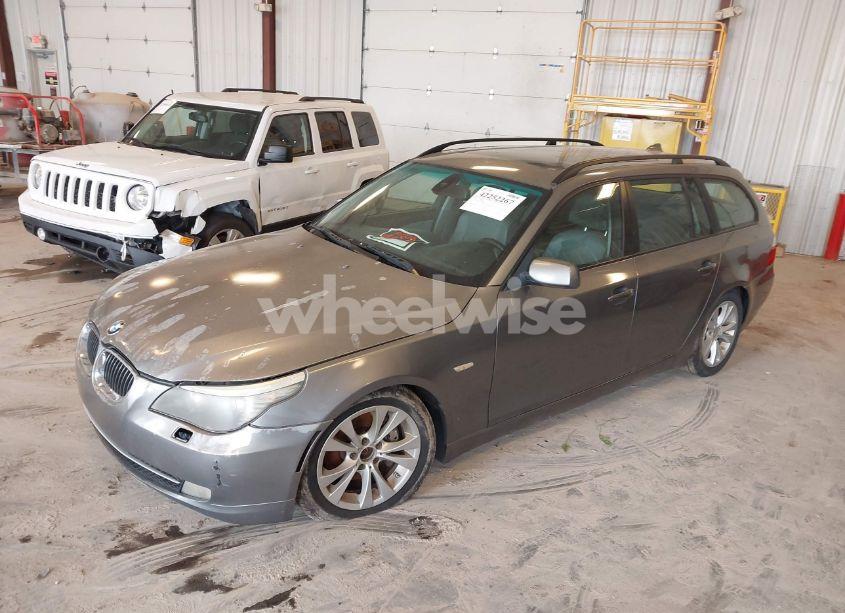 Photo 2 of 2009 Bmw 535i XDRIVE (VIN WBAPT73529CX02531)