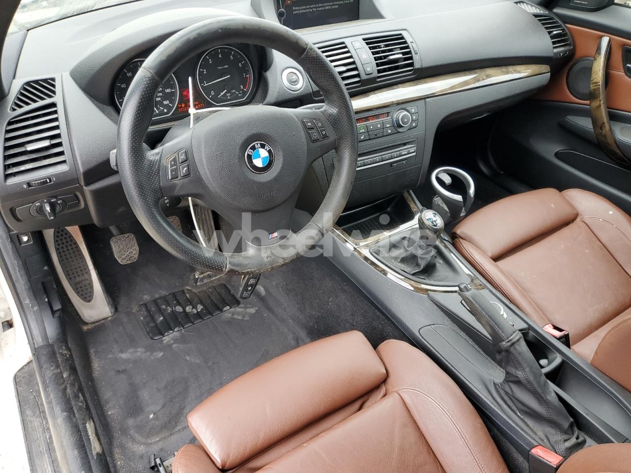 Photo 8 of 2011 BMW 135 I (VIN WBAUC9C57BVM11211)