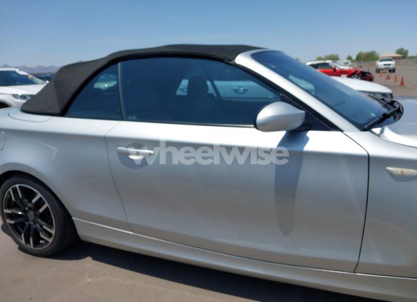 Photo 13 of 2009 Bmw 128i (VIN WBAUL73579VJ77120)