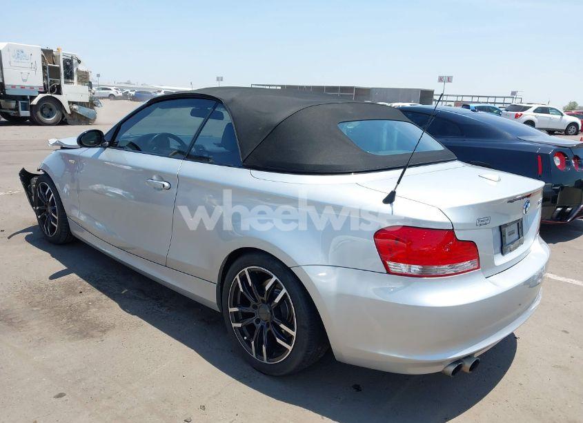 Photo 3 of 2009 Bmw 128i (VIN WBAUL73579VJ77120)