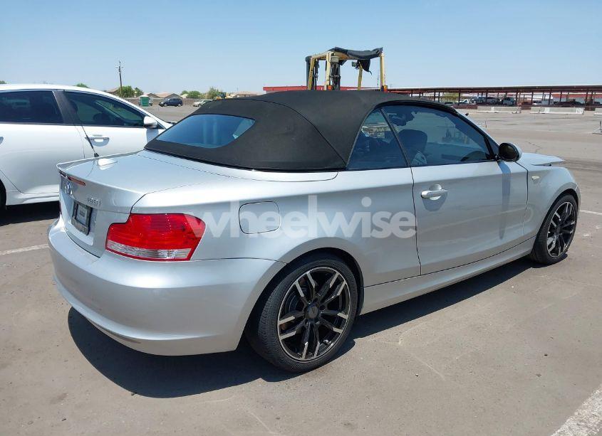 Photo 4 of 2009 Bmw 128i (VIN WBAUL73579VJ77120)