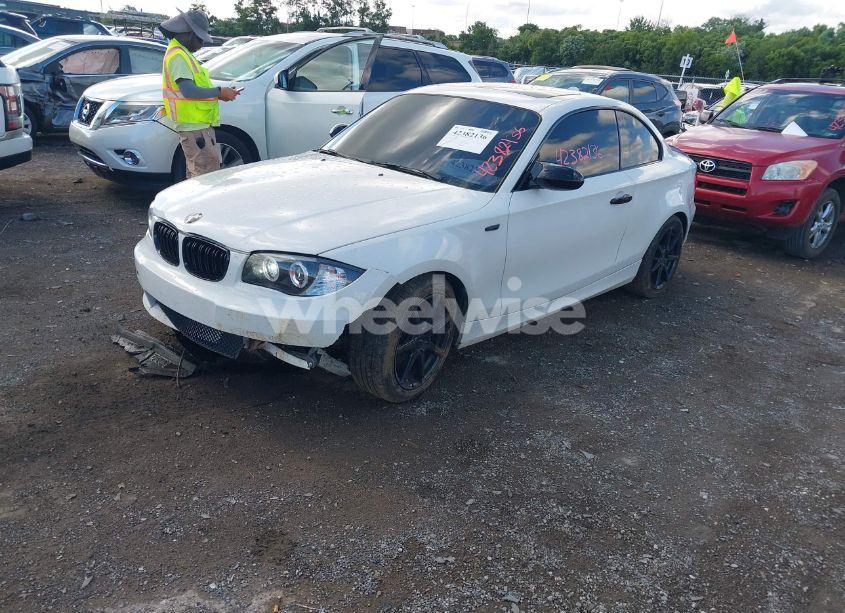 Photo 2 of 2009 Bmw 128i (VIN WBAUP73569VK75334)