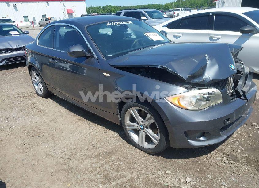 2013 Bmw 128i (VIN WBAUP7C57DVP25145) main photo