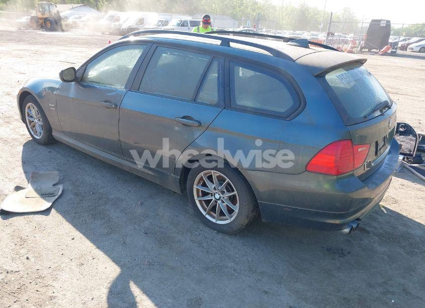 Photo 3 of 2010 Bmw 328i XDRIVE (VIN WBAUU3C50AA540956)