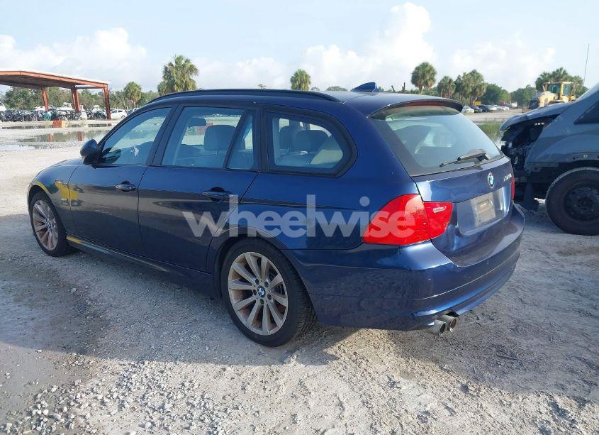 Photo 3 of 2011 Bmw 328i XDRIVE (VIN WBAUU3C50BA542420)