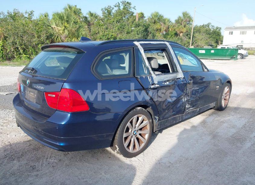 Photo 4 of 2011 Bmw 328i XDRIVE (VIN WBAUU3C50BA542420)