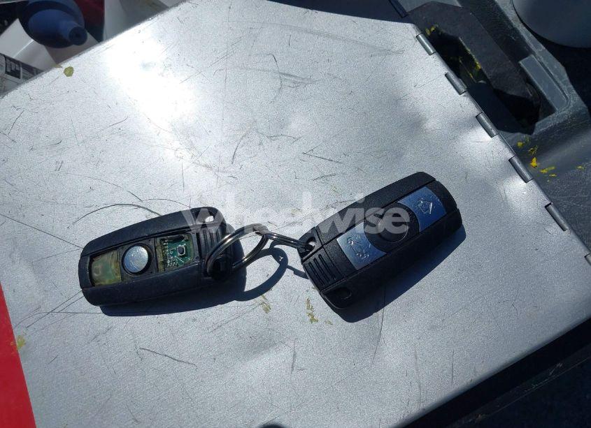 Photo 11 of 2006 Bmw 325i N/A (VIN WBAVB13516KX42866)