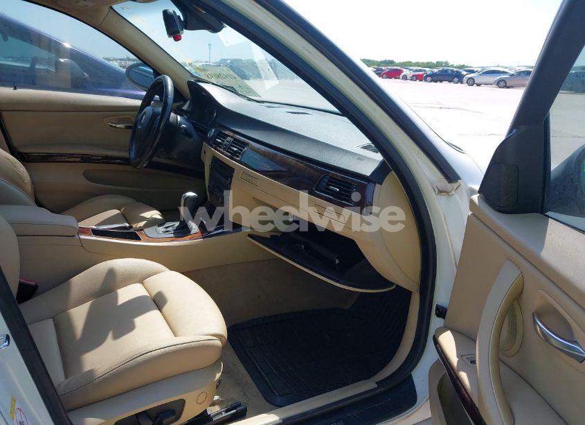 Photo 5 of 2006 Bmw 325i N/A (VIN WBAVB135X6K001258)