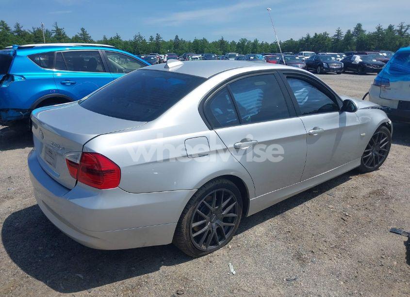 Photo 4 of 2008 Bmw 328xi (VIN WBAVC73518KX92542)