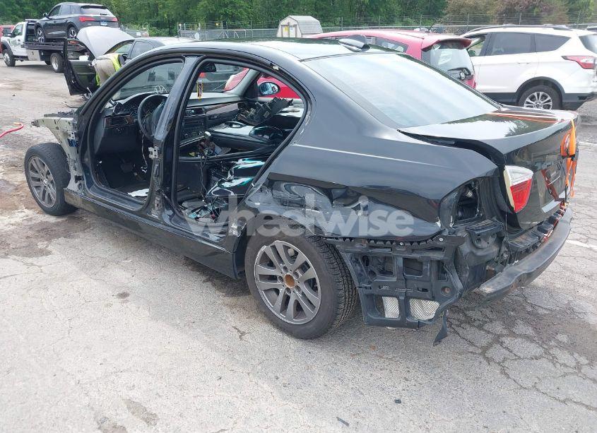 Photo 3 of 2007 Bmw 328xi (VIN WBAVC73557KP36229)