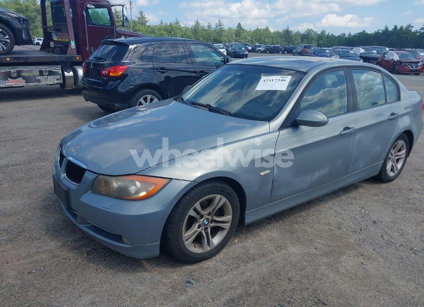 Photo 2 of 2008 Bmw 328xi (VIN WBAVC73578KP38226)